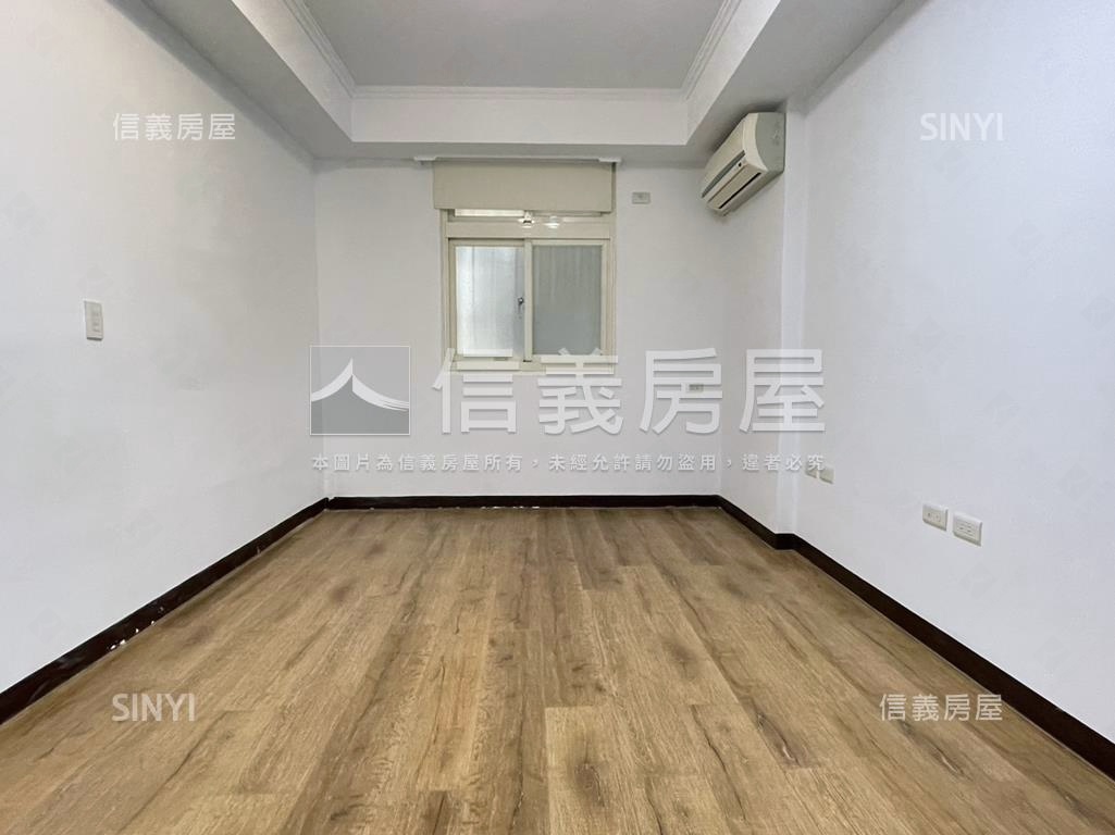 捷運鷺江國小公寓房屋室內格局與周邊環境