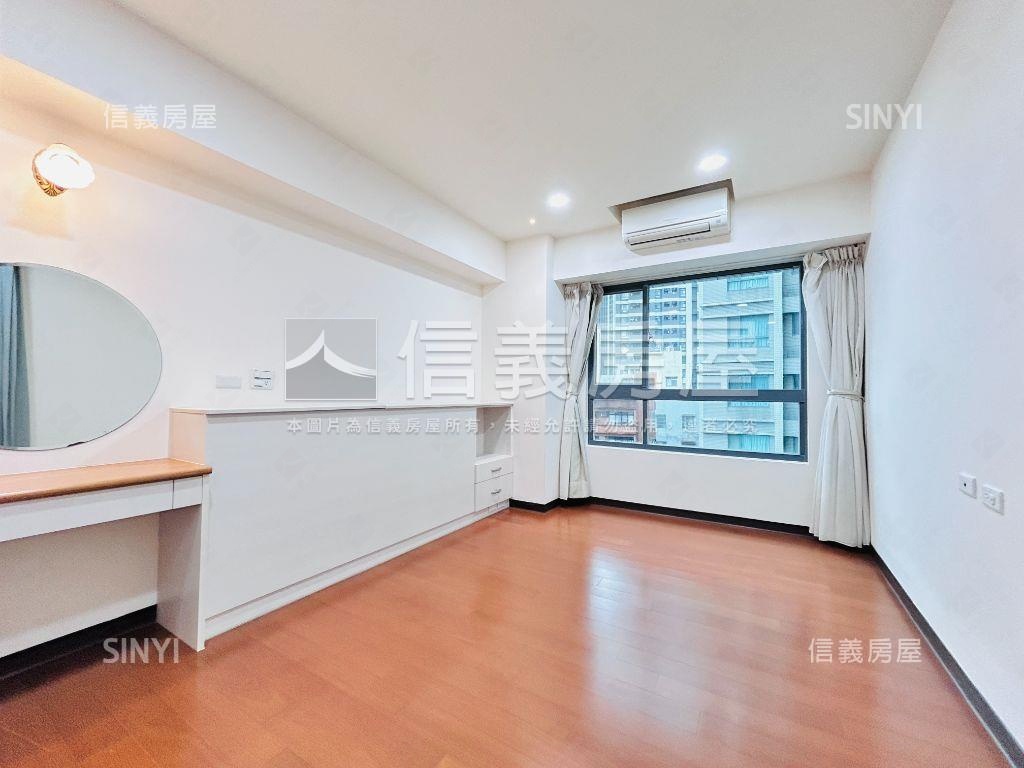 慈文學區大三房車位房屋室內格局與周邊環境