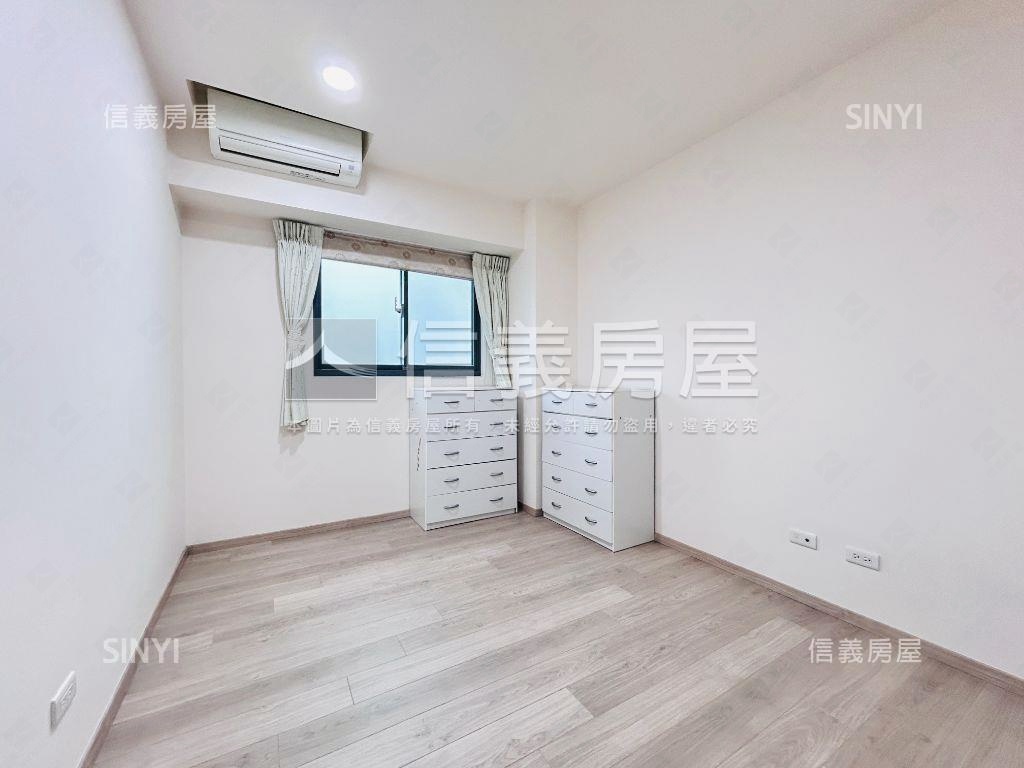 慈文學區大三房車位房屋室內格局與周邊環境