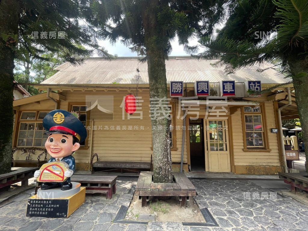 三義鄉龍騰段萬坪農地房屋室內格局與周邊環境