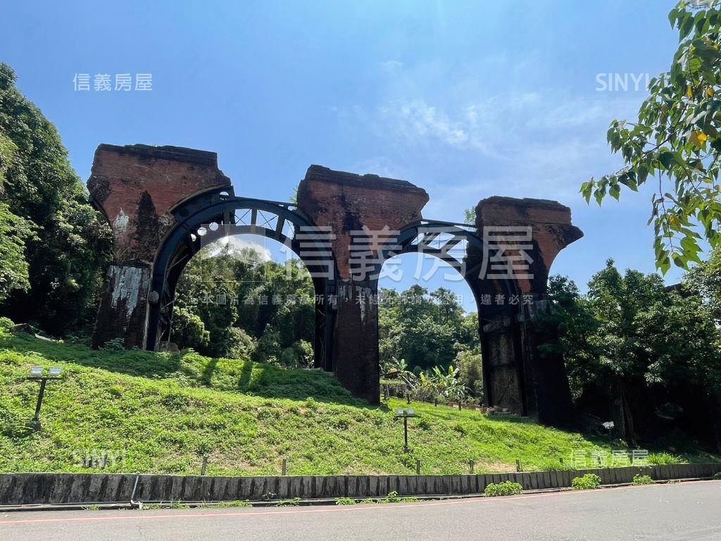 三義鄉龍騰段萬坪農地房屋室內格局與周邊環境