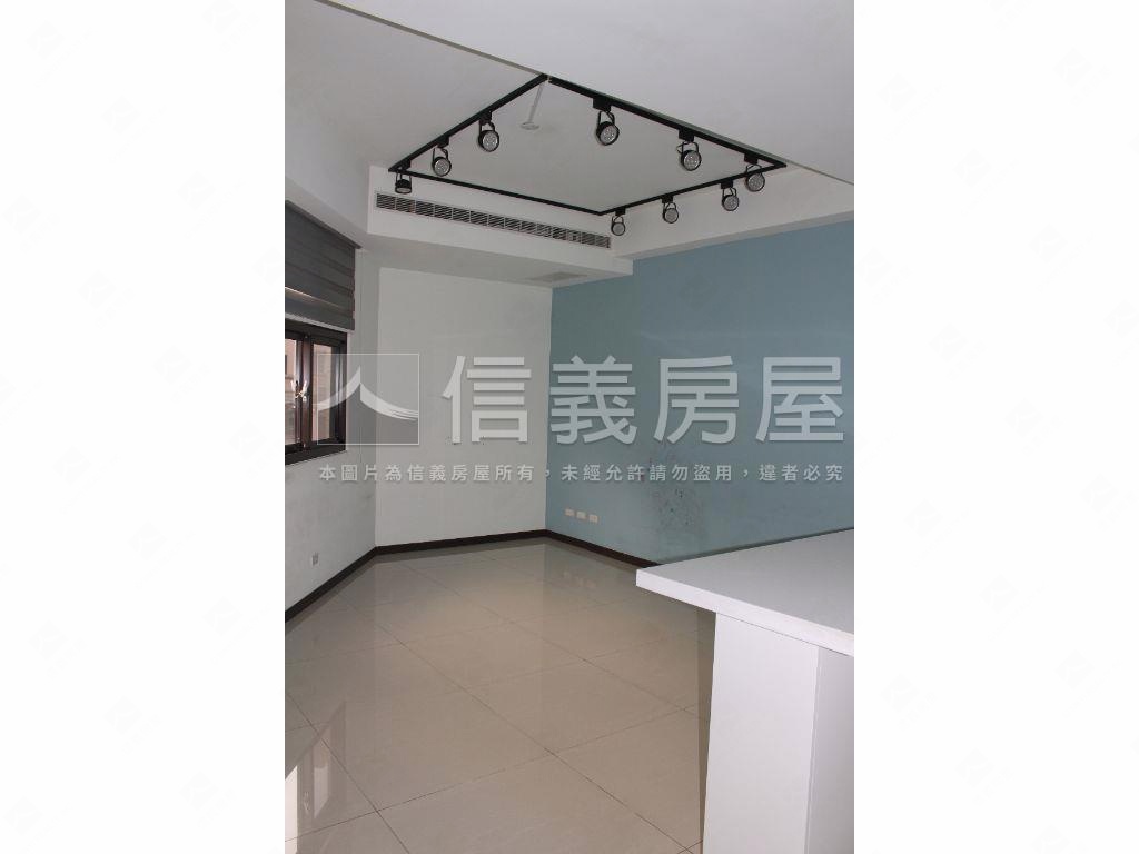 東興路大面寬透店房屋室內格局與周邊環境