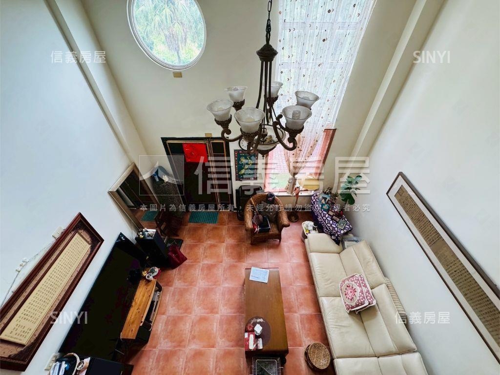 綠葉山莊景觀別墅專屬車庫房屋室內格局與周邊環境