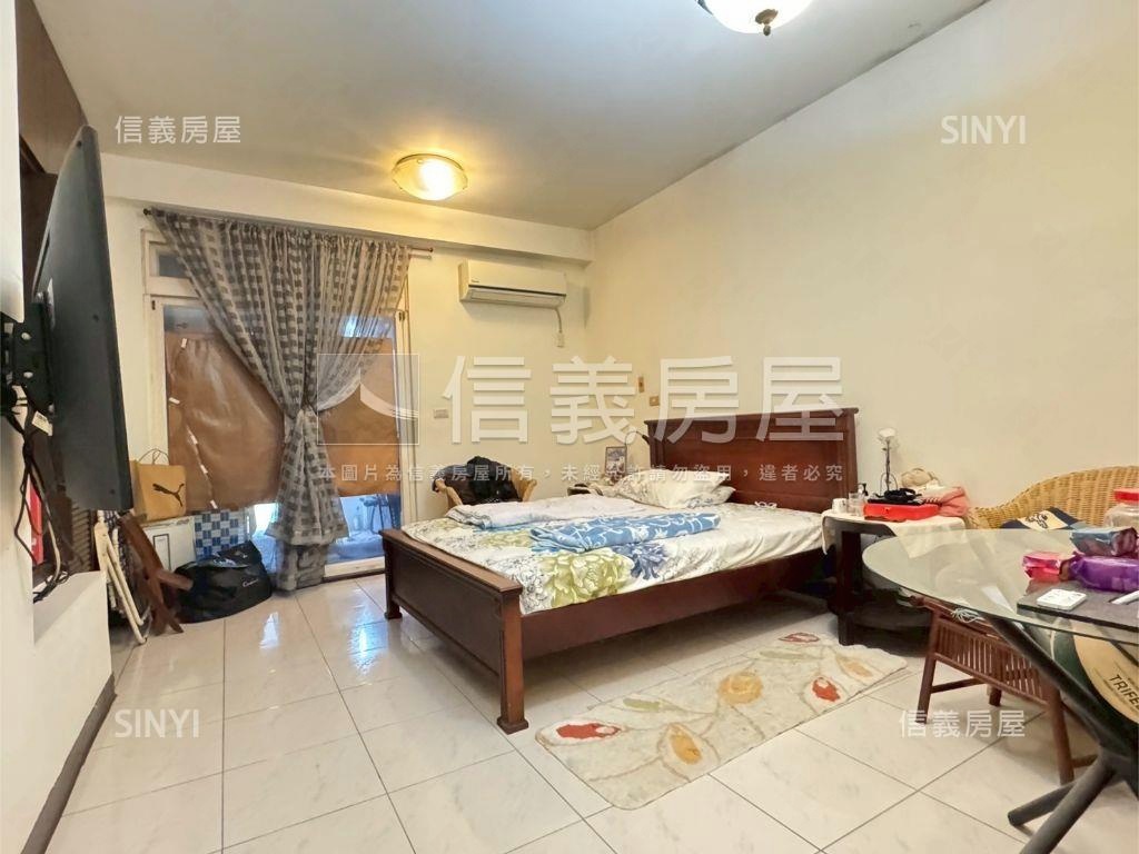 綠葉山莊景觀別墅專屬車庫房屋室內格局與周邊環境