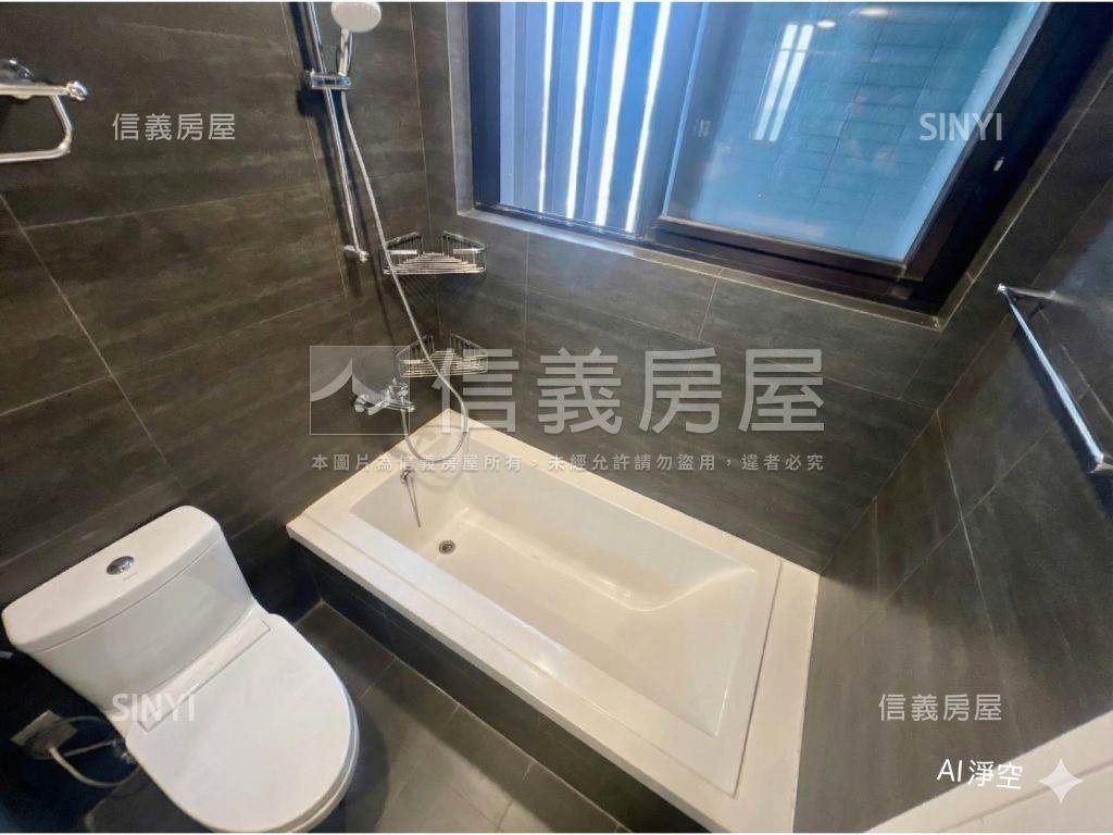 次頂樓山景華固三房附車位房屋室內格局與周邊環境