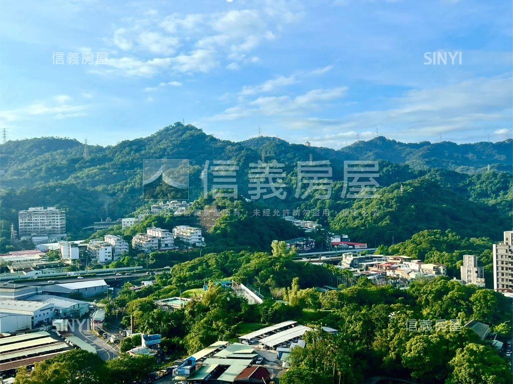 次頂樓山景華固三房附車位房屋室內格局與周邊環境