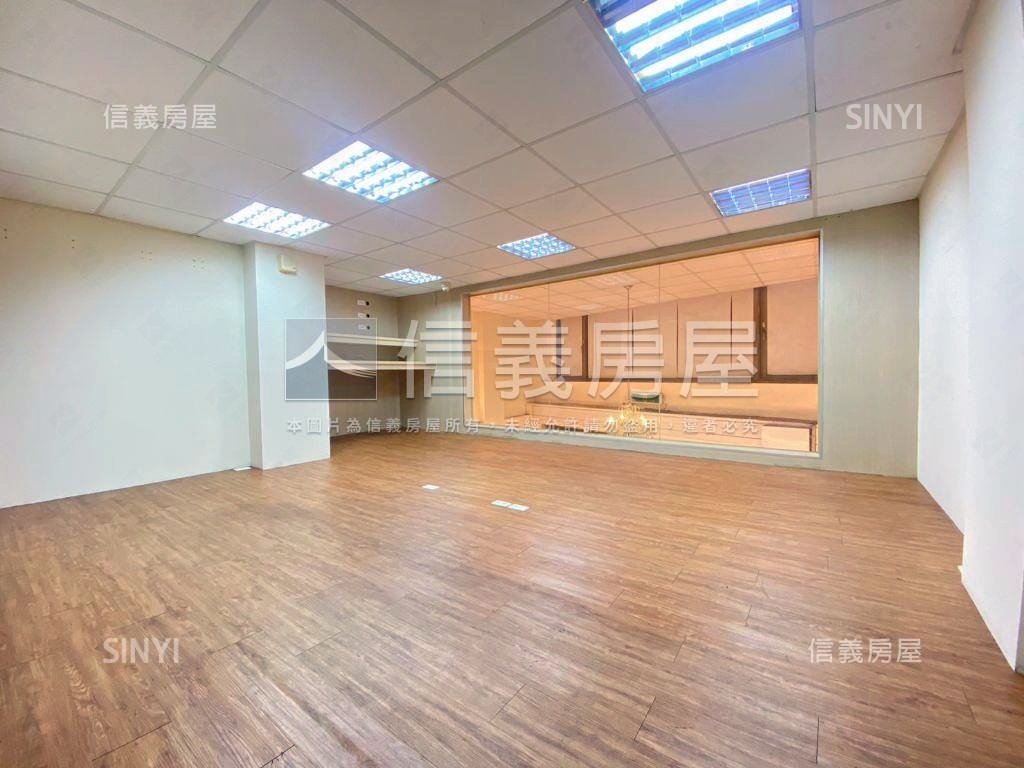 真愛店面傳家金雞母車位房屋室內格局與周邊環境