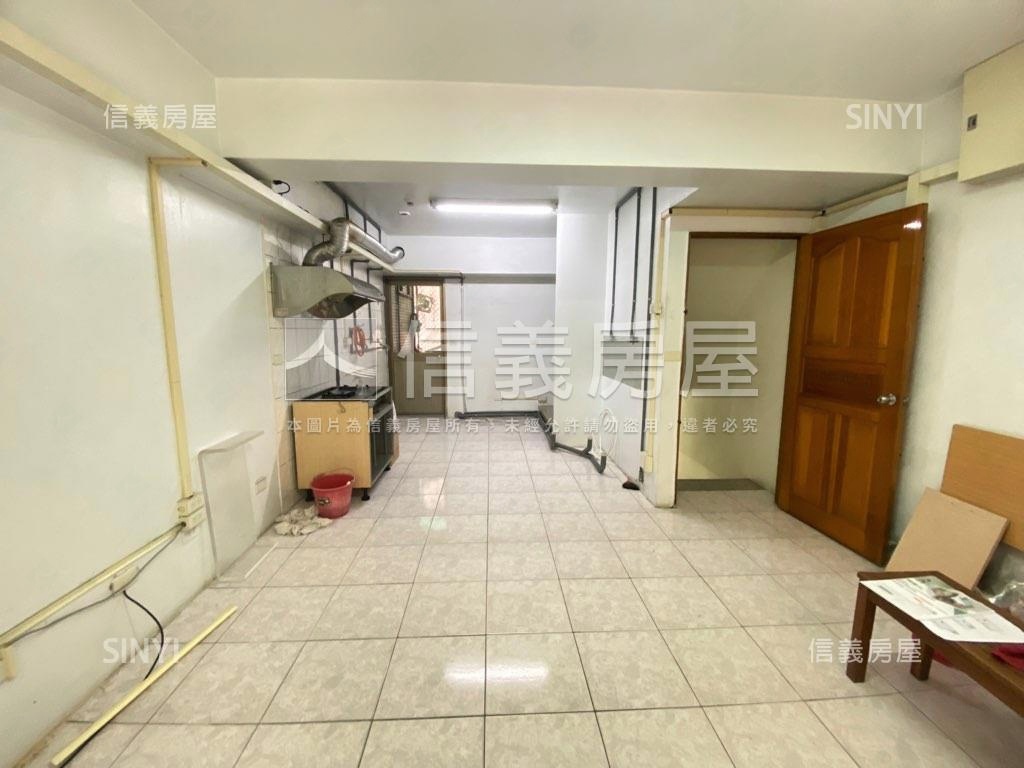 百貨齊聚★至聖路★潛質店房屋室內格局與周邊環境