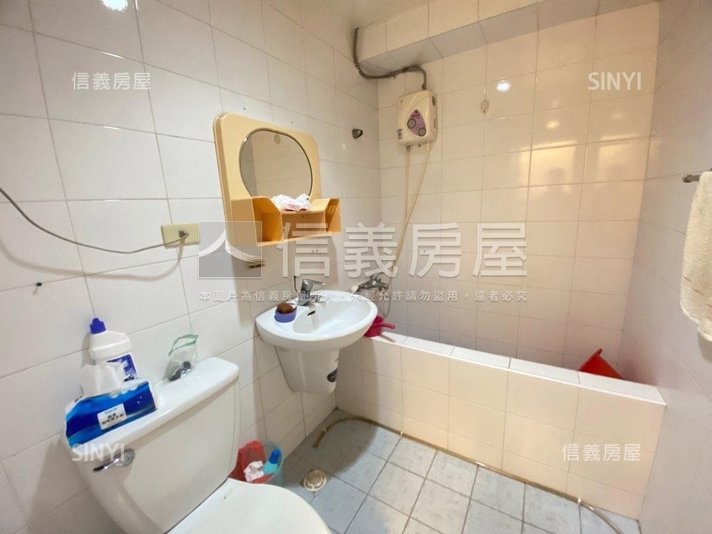 百貨齊聚★至聖路★潛質店房屋室內格局與周邊環境