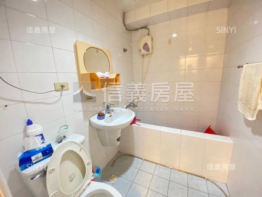 百貨齊聚★至聖路★潛質店房屋室內格局與周邊環境