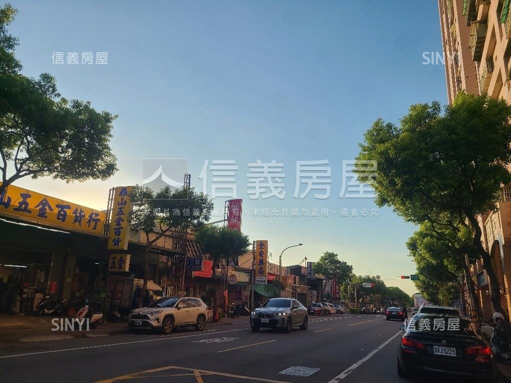 藝文優質三角窗店面房屋室內格局與周邊環境