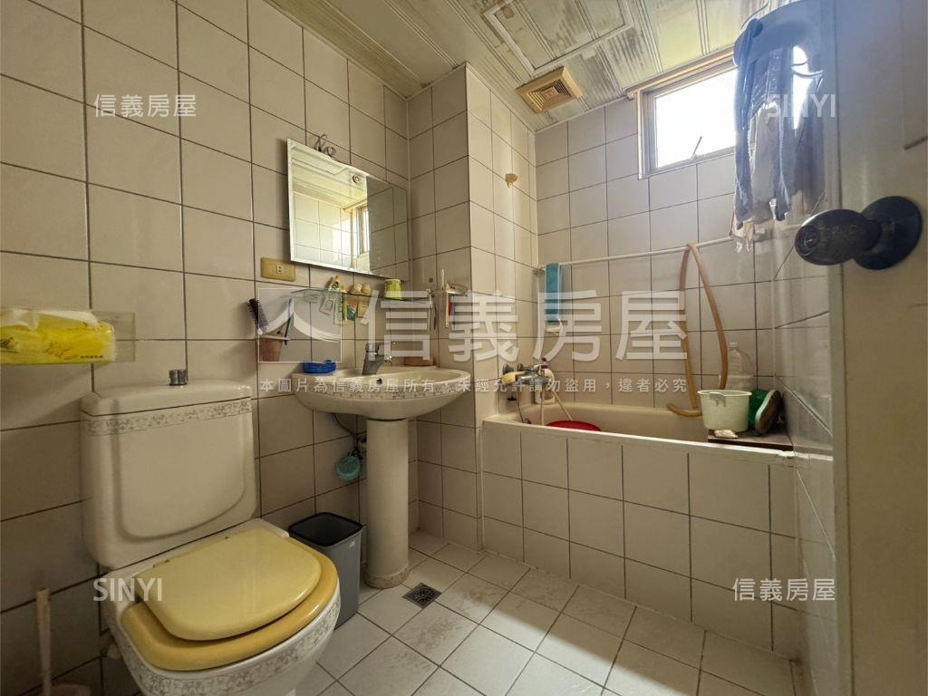 淡水低總價三房附車位房屋室內格局與周邊環境