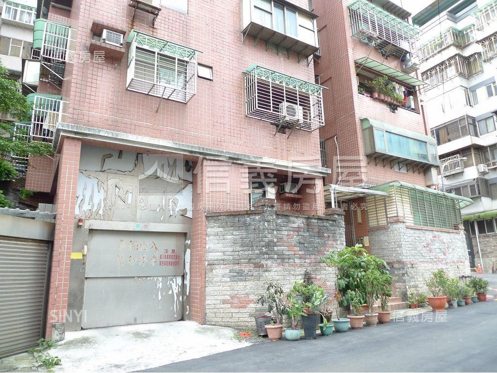 淡水低總價三房附車位房屋室內格局與周邊環境