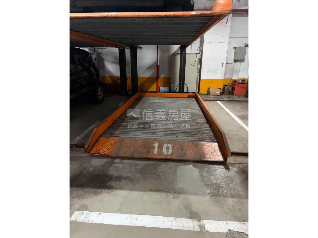 千豐大樓雙機械車位房屋室內格局與周邊環境