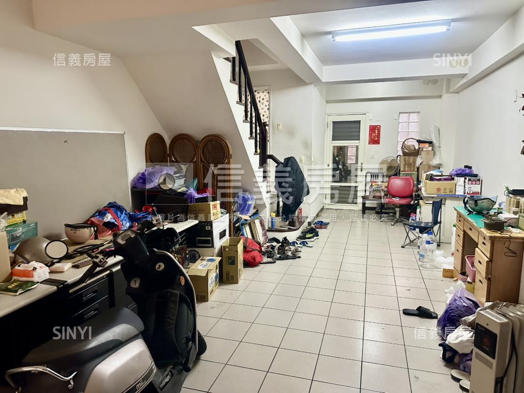 誠售近新光田低總價透天房屋室內格局與周邊環境