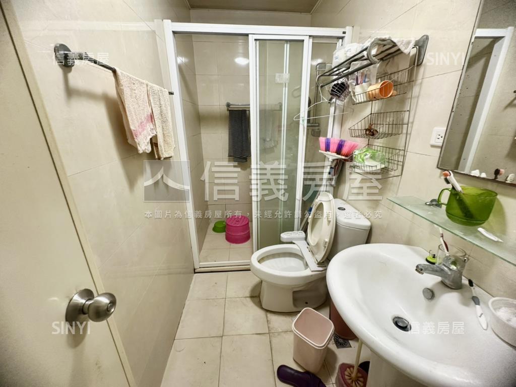 誠售近新光田低總價透天房屋室內格局與周邊環境