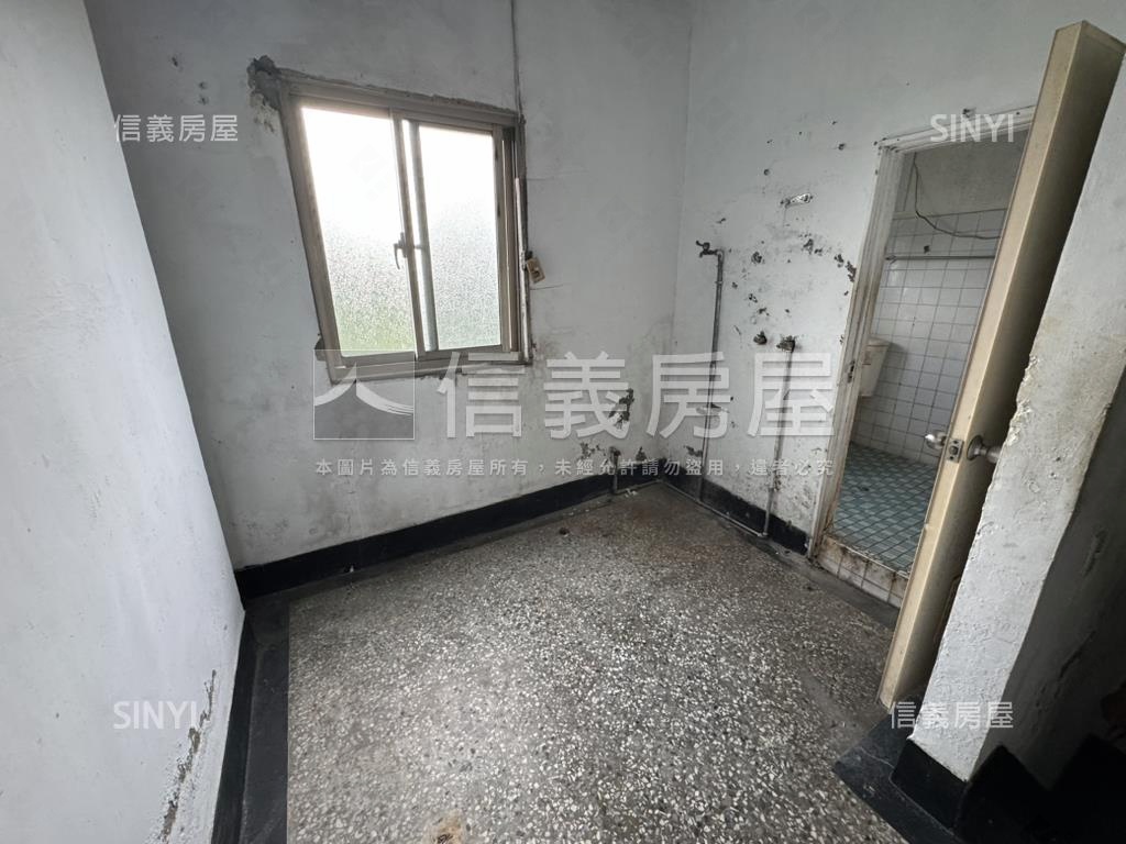 小透天與老花園房屋室內格局與周邊環境