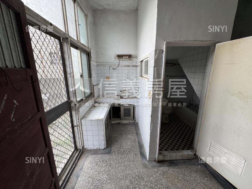小透天與老花園房屋室內格局與周邊環境