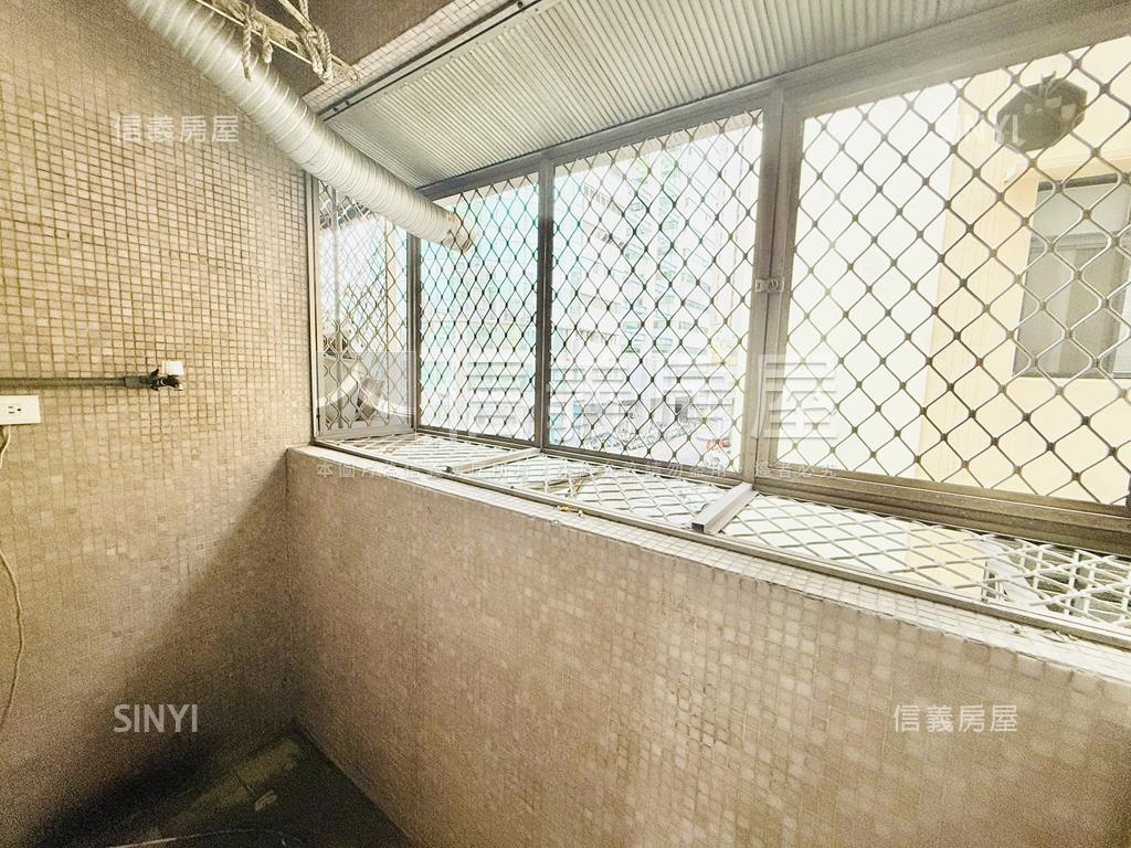 西區大三房華廈高ＣＰ值屋房屋室內格局與周邊環境