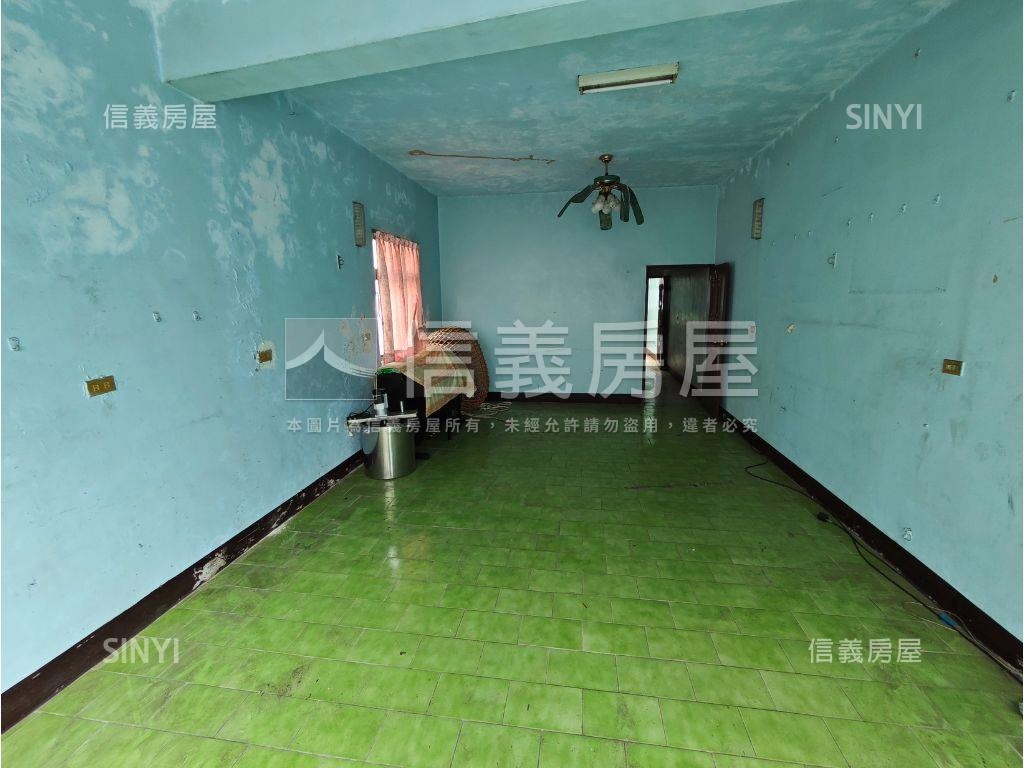 自立街透天店面有庭院房屋室內格局與周邊環境