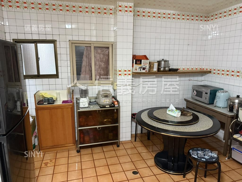 安慶街稀有透天房屋室內格局與周邊環境