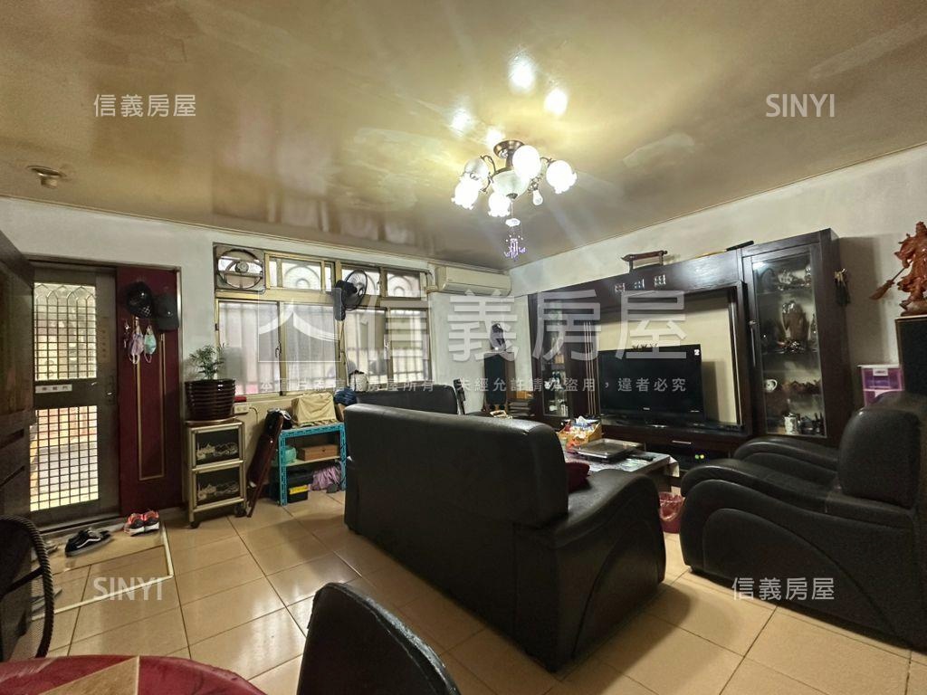 楊梅民有路稀有透天房屋室內格局與周邊環境