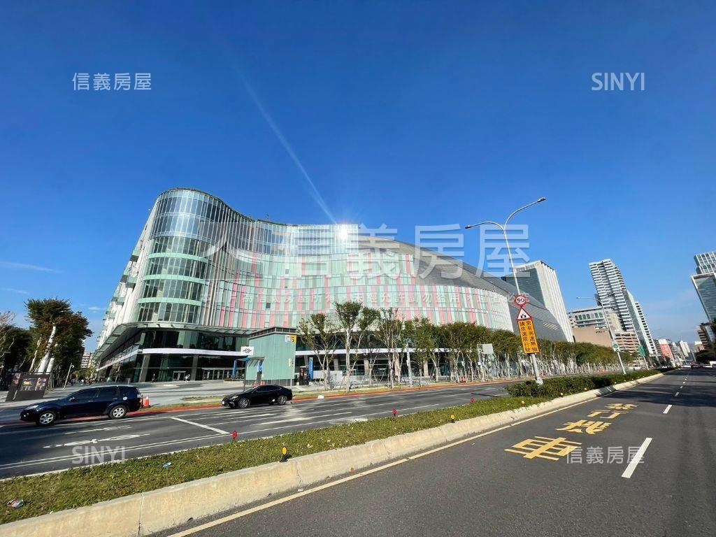 黃金店王大巨蛋三角窗房屋室內格局與周邊環境