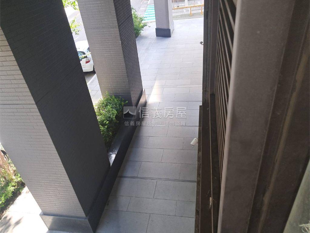 新光重劃核心樓店房屋室內格局與周邊環境