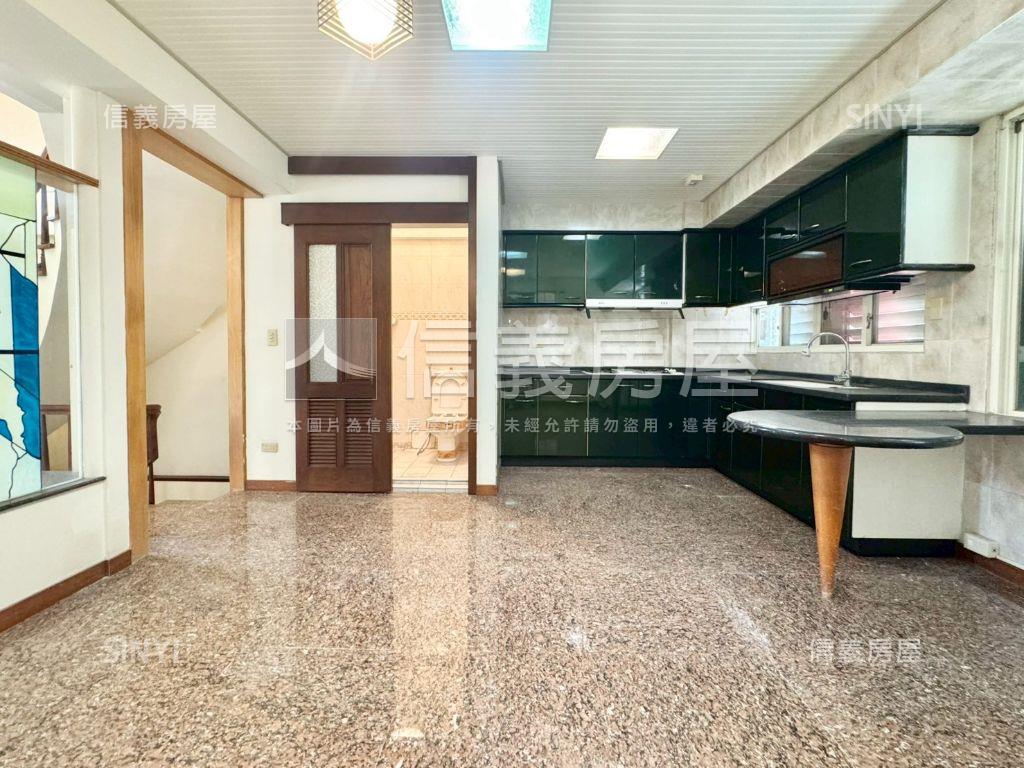 【東寧商圈】花園美車墅房屋室內格局與周邊環境