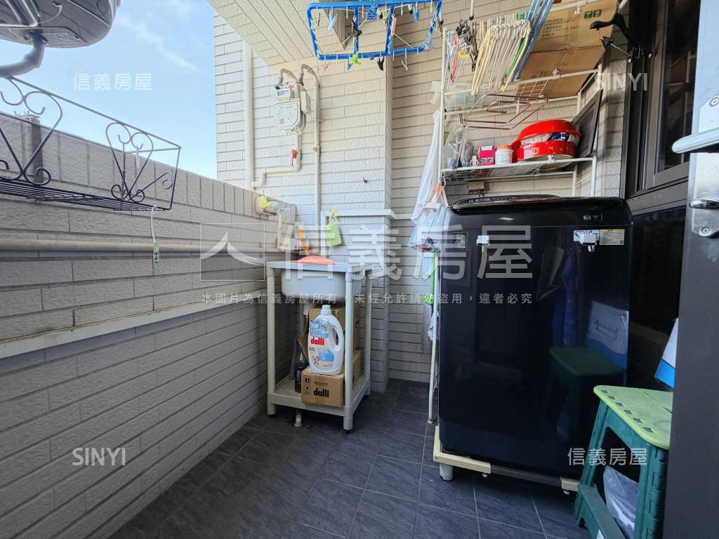 四季質感亮采兩房房屋室內格局與周邊環境