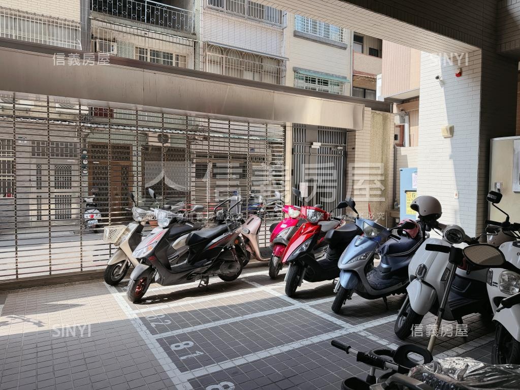 四季質感亮采兩房房屋室內格局與周邊環境