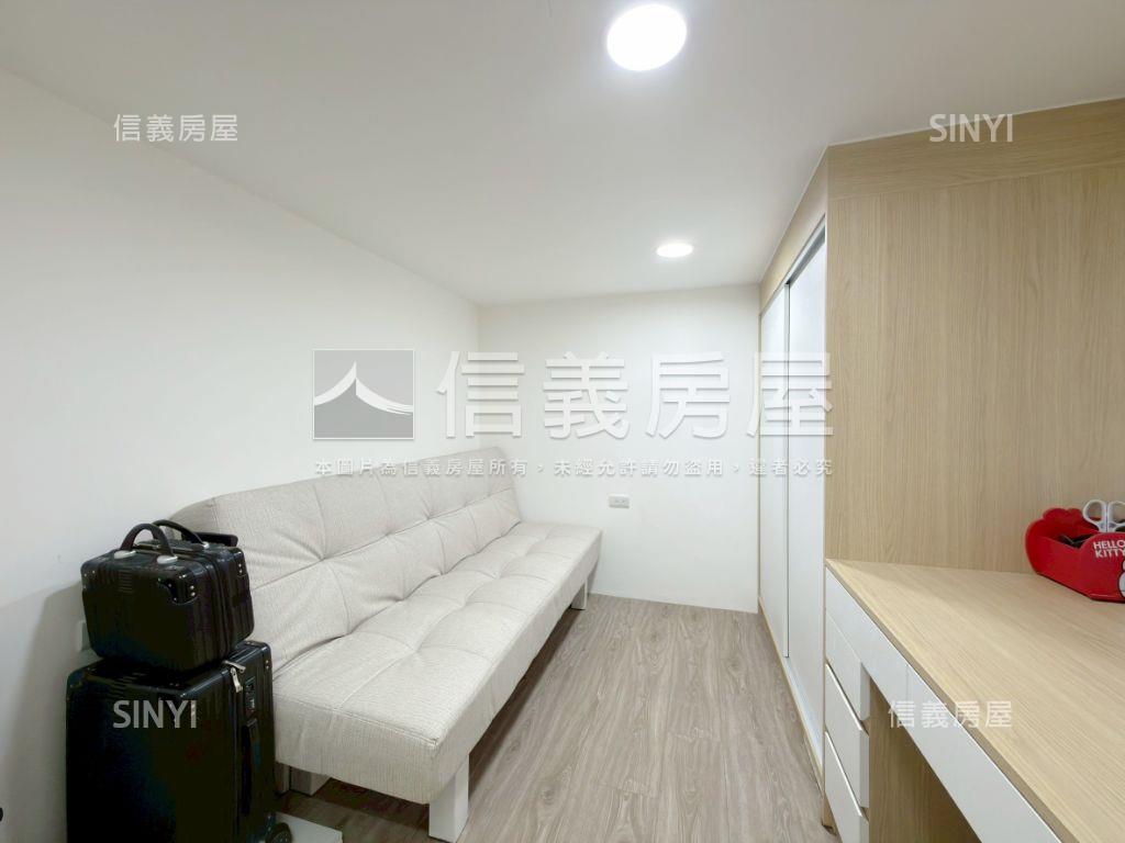 【專任】摩登美裝大露臺房屋室內格局與周邊環境