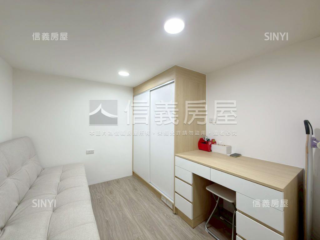 【專任】摩登美裝大露臺房屋室內格局與周邊環境