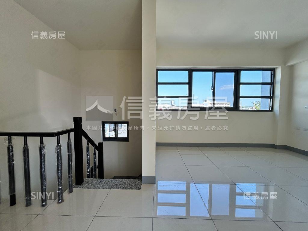 花壇全新大面寬別墅１房屋室內格局與周邊環境