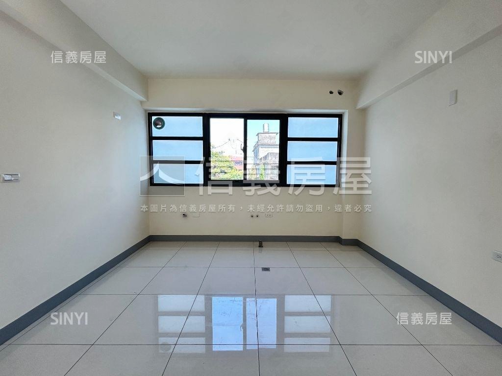 花壇全新大面寬別墅１房屋室內格局與周邊環境