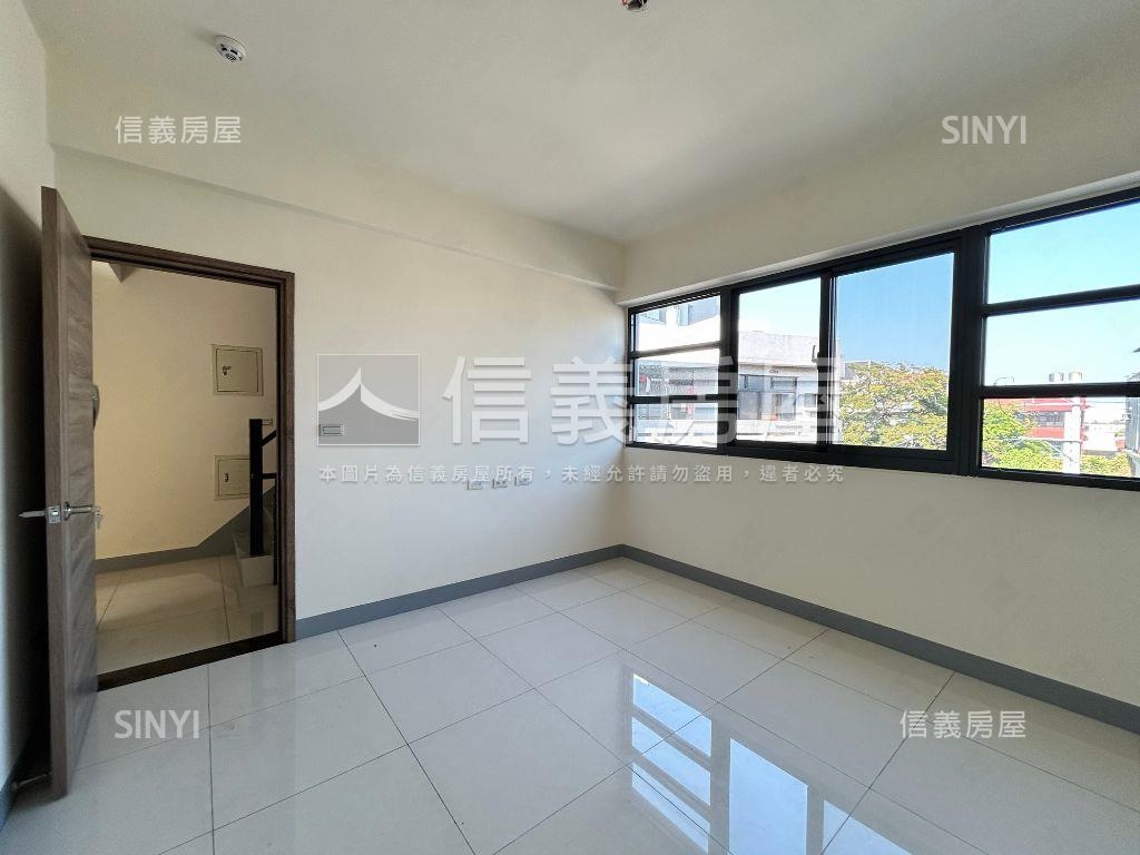 花壇全新大面寬別墅１房屋室內格局與周邊環境