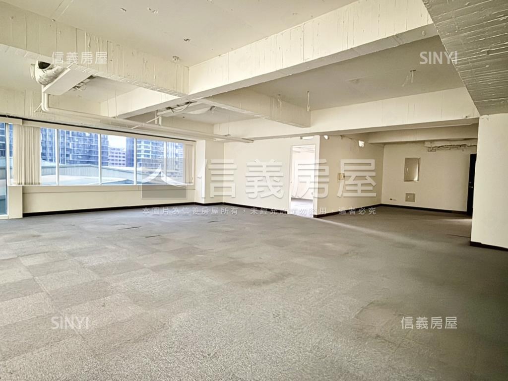 雙捷運黃金幹線商業用房屋室內格局與周邊環境