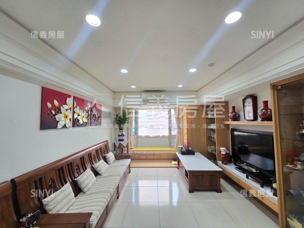 百世達三房車位房屋室內格局與周邊環境