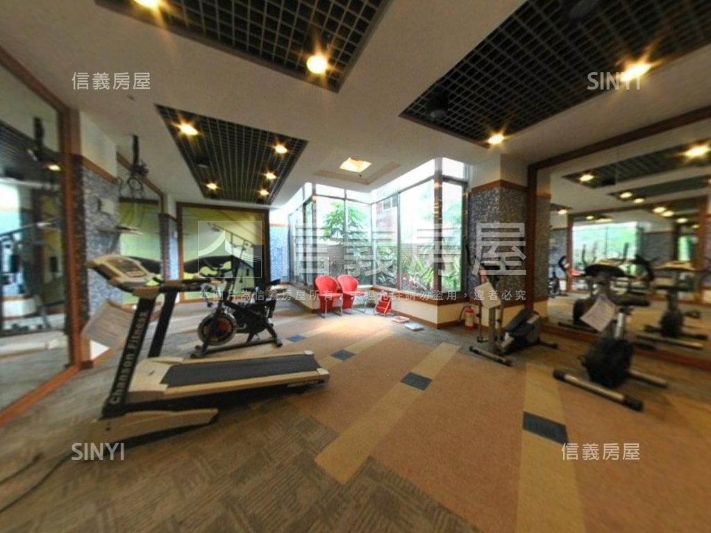 百世達三房車位房屋室內格局與周邊環境