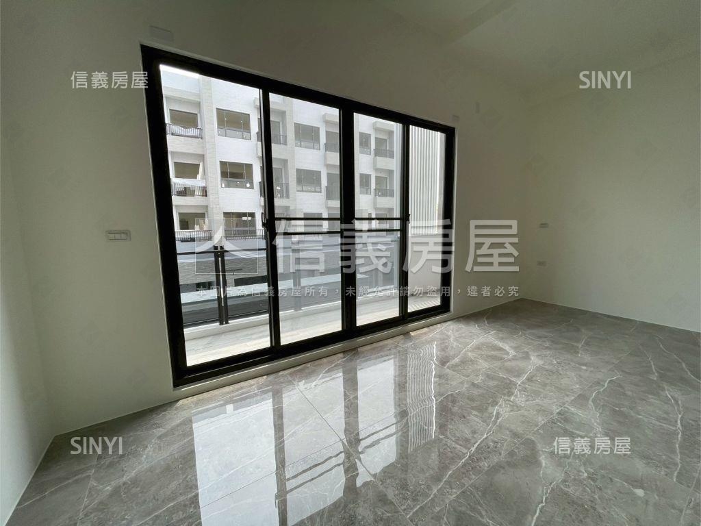 海佃面寬並排雙車墅房屋室內格局與周邊環境