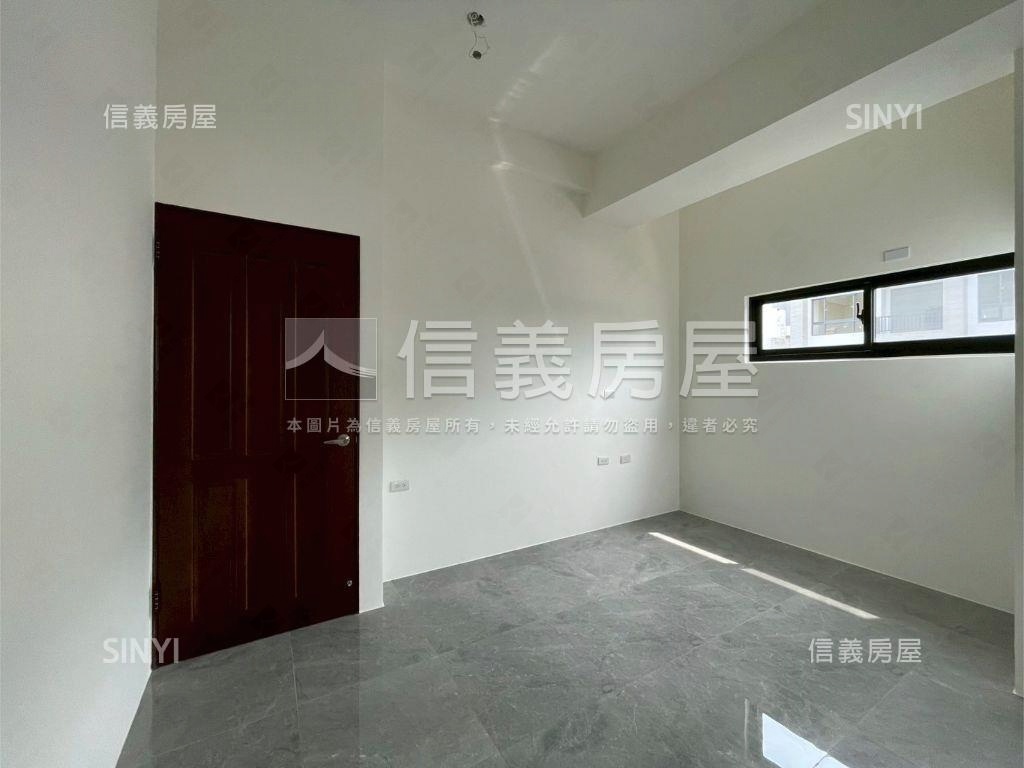 海佃面寬並排雙車墅房屋室內格局與周邊環境