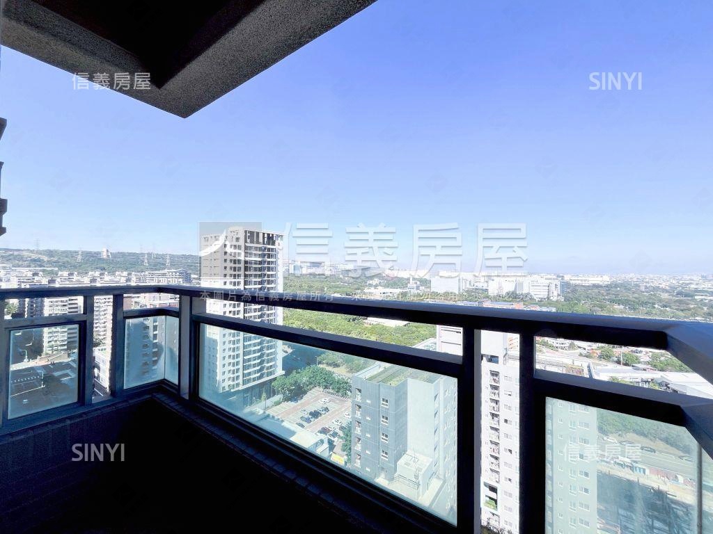 世紀凱悅四房雙車位房屋室內格局與周邊環境