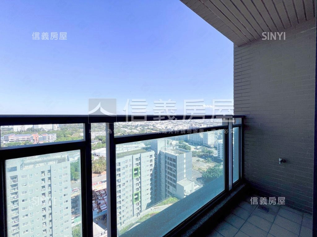 世紀凱悅四房雙車位房屋室內格局與周邊環境