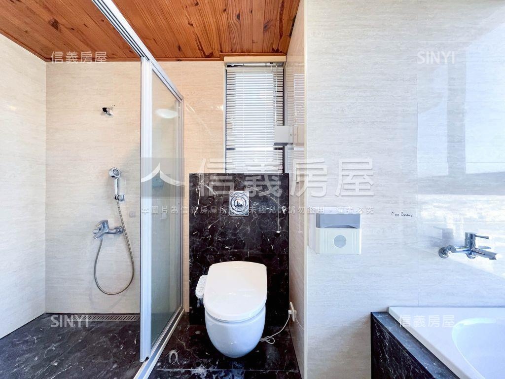 世紀凱悅四房雙車位房屋室內格局與周邊環境