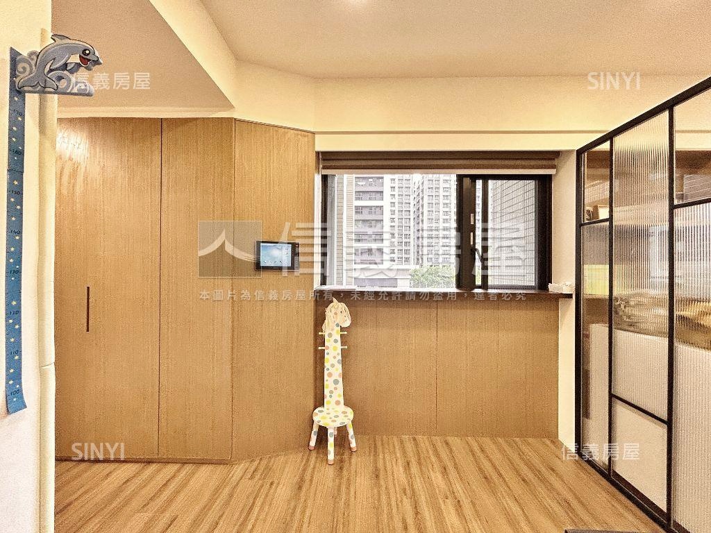 享世代。溫馨採光兩房車位房屋室內格局與周邊環境