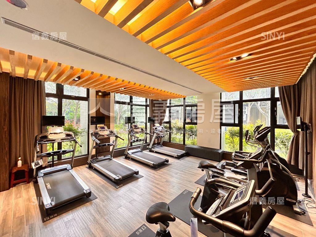 享世代。溫馨採光兩房車位房屋室內格局與周邊環境