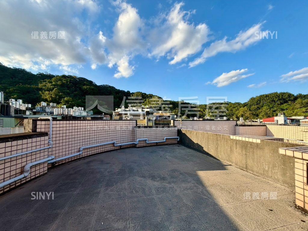 大地新象電梯兩房房屋室內格局與周邊環境