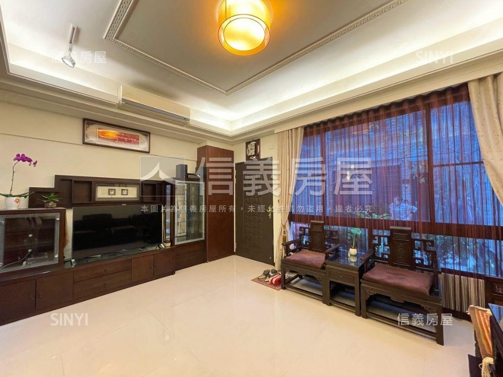 富宇朝南精裝修花園別墅房屋室內格局與周邊環境