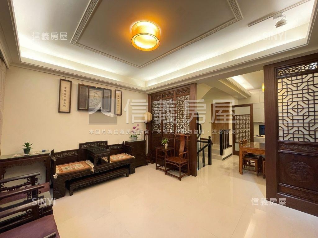 富宇朝南精裝修花園別墅房屋室內格局與周邊環境