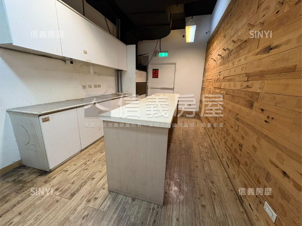 衡陽路獨棟百坪純辦房屋室內格局與周邊環境